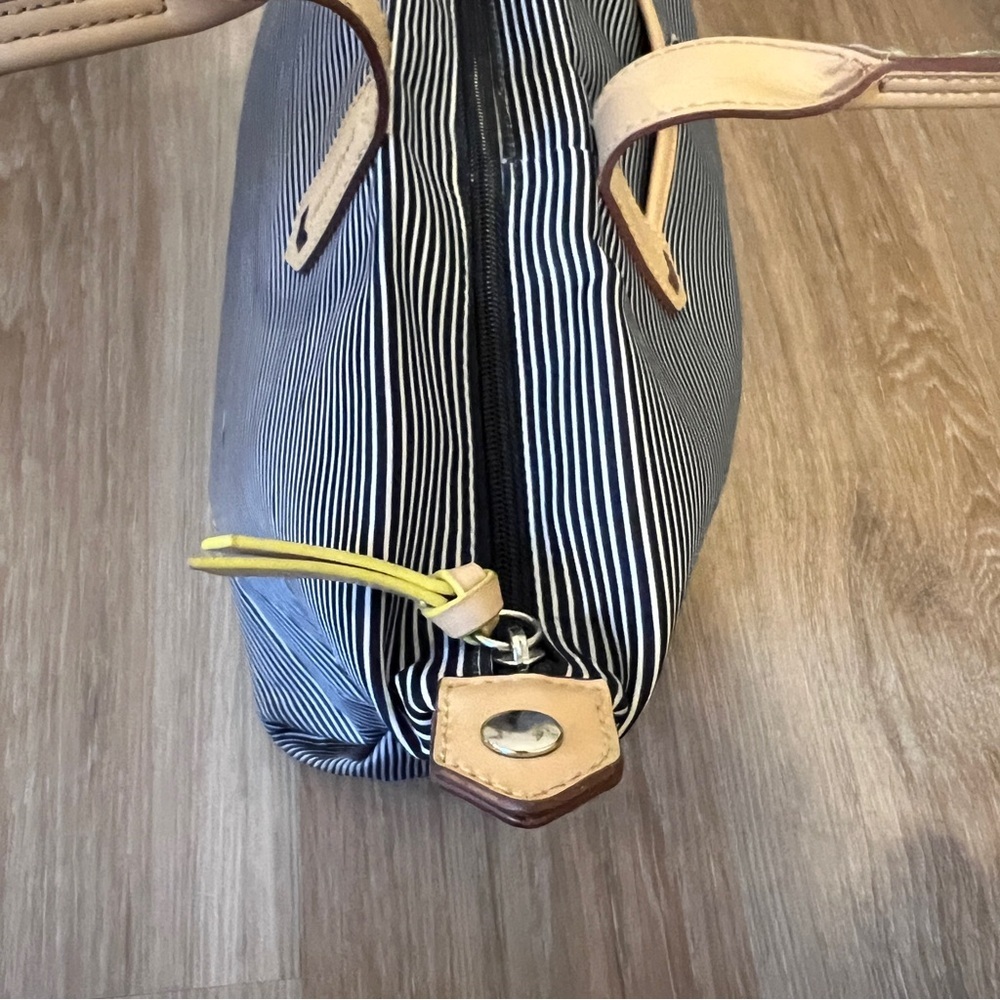 STELLA & DOT "How Does She Do It" Purse/ Tote Blue & White Stripe Adjustable - Picture 13 of 13